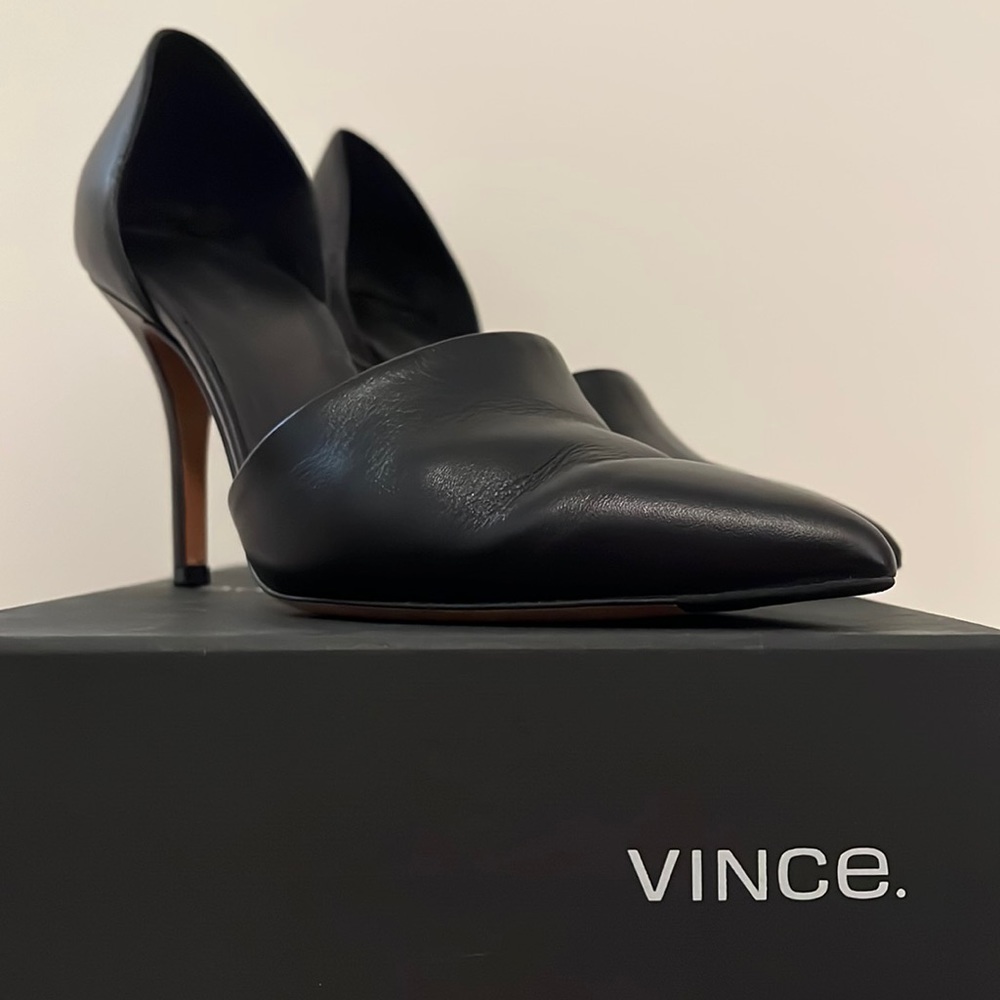 Vince Claire Black Pump